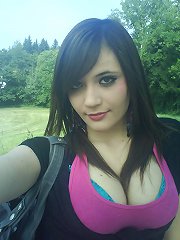 Rocky Point woman seeking a man